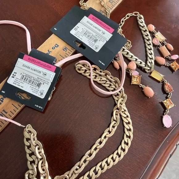 NWT Worthington Bundle Necklace - Picture 3 of 3